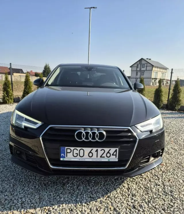 AUDI A4 