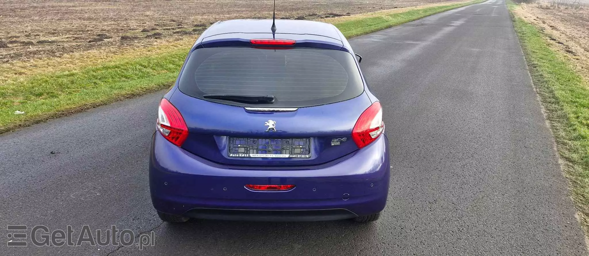 PEUGEOT 208 E-HDi 92 Stop&Start Style