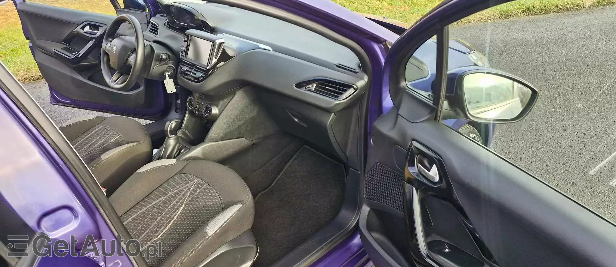 PEUGEOT 208 E-HDi 92 Stop&Start Style