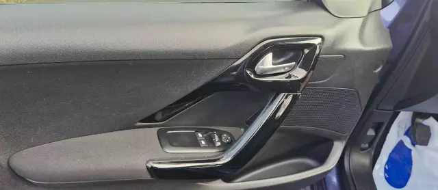 PEUGEOT 208 E-HDi 92 Stop&Start Style