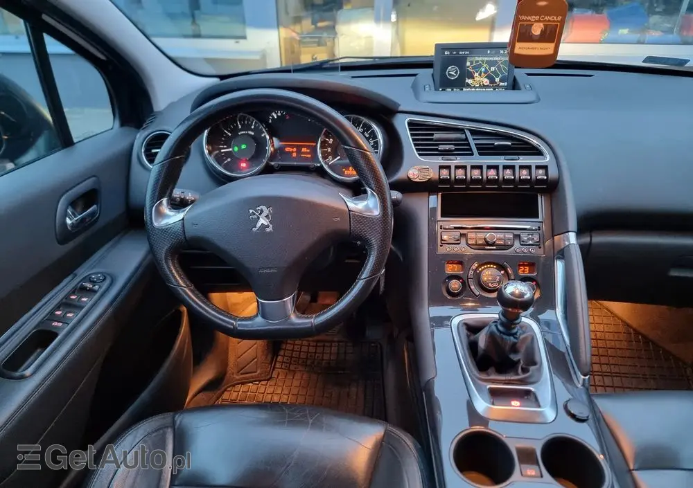 PEUGEOT 3008 1.6 Allure