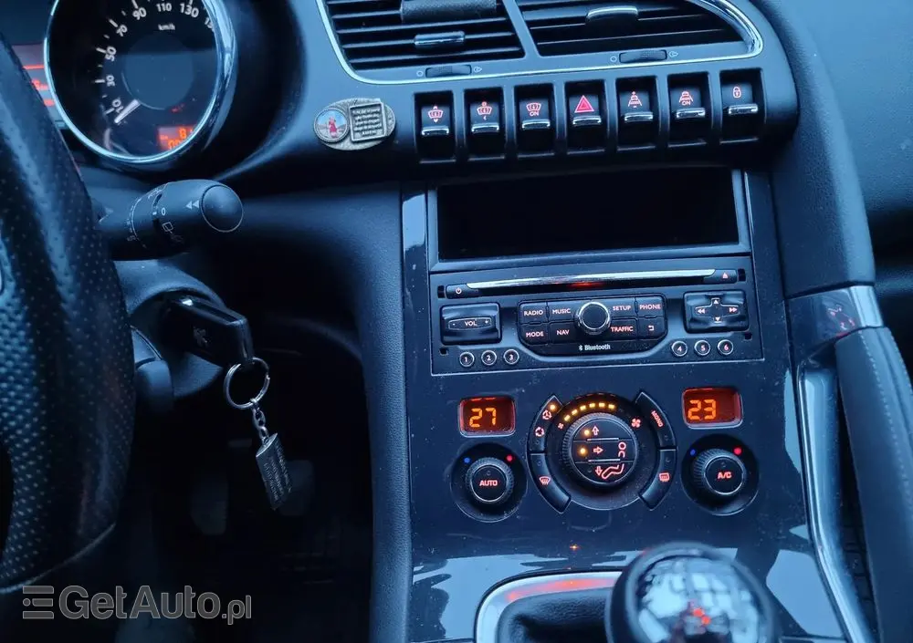 PEUGEOT 3008 1.6 Allure