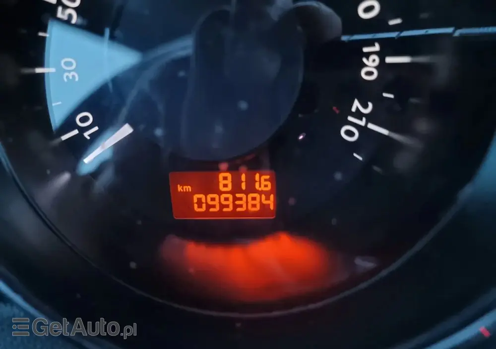 PEUGEOT 3008 1.6 Allure