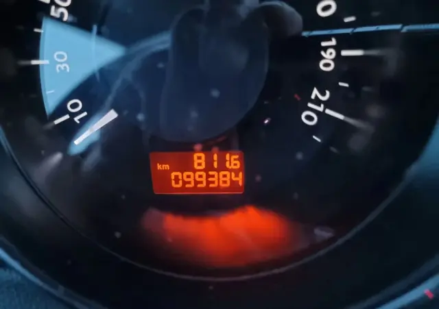 PEUGEOT 3008 1.6 Allure