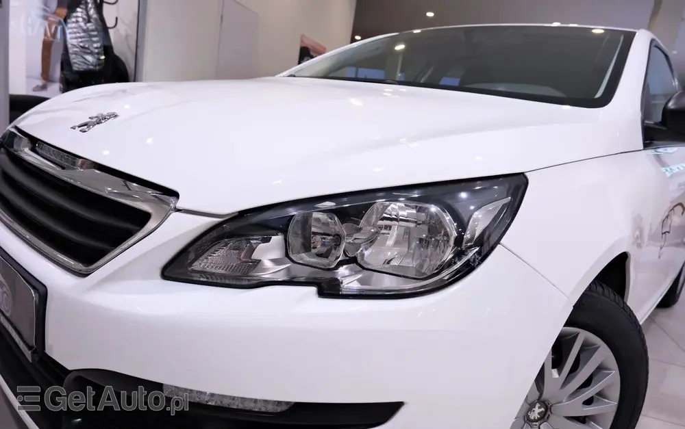 PEUGEOT 308 82 VTi Active