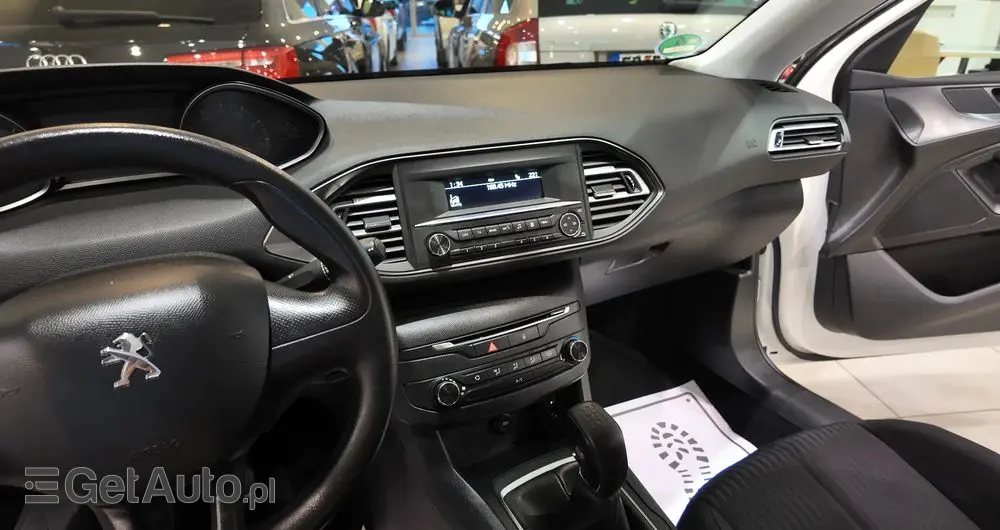 PEUGEOT 308 82 VTi Active