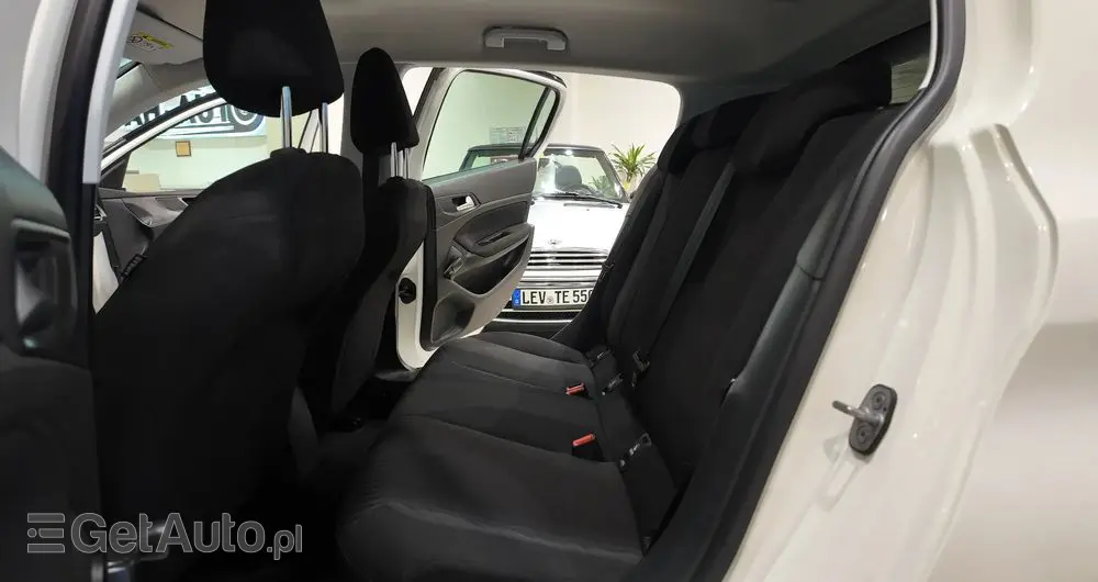 PEUGEOT 308 82 VTi Active