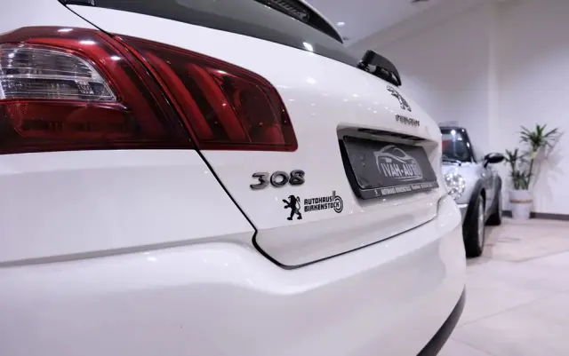 PEUGEOT 308 82 VTi Active