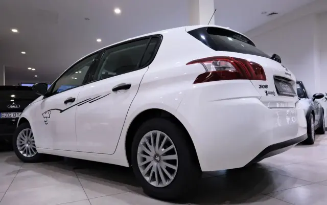 PEUGEOT 308 82 VTi Active