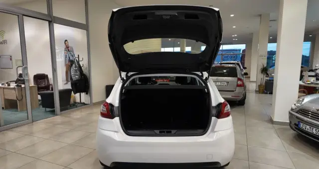 PEUGEOT 308 82 VTi Active