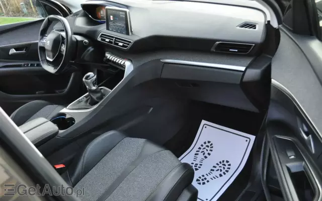 PEUGEOT 3008 1.5 BlueHDi Allure S&S