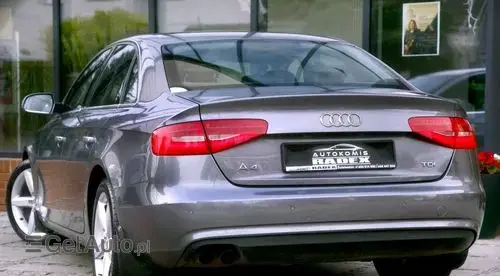 AUDI A4 