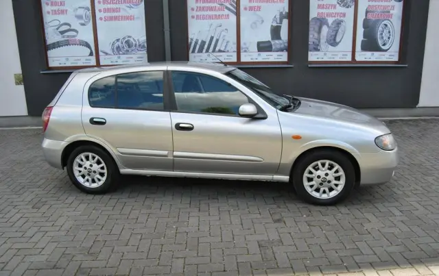 NISSAN Almera 