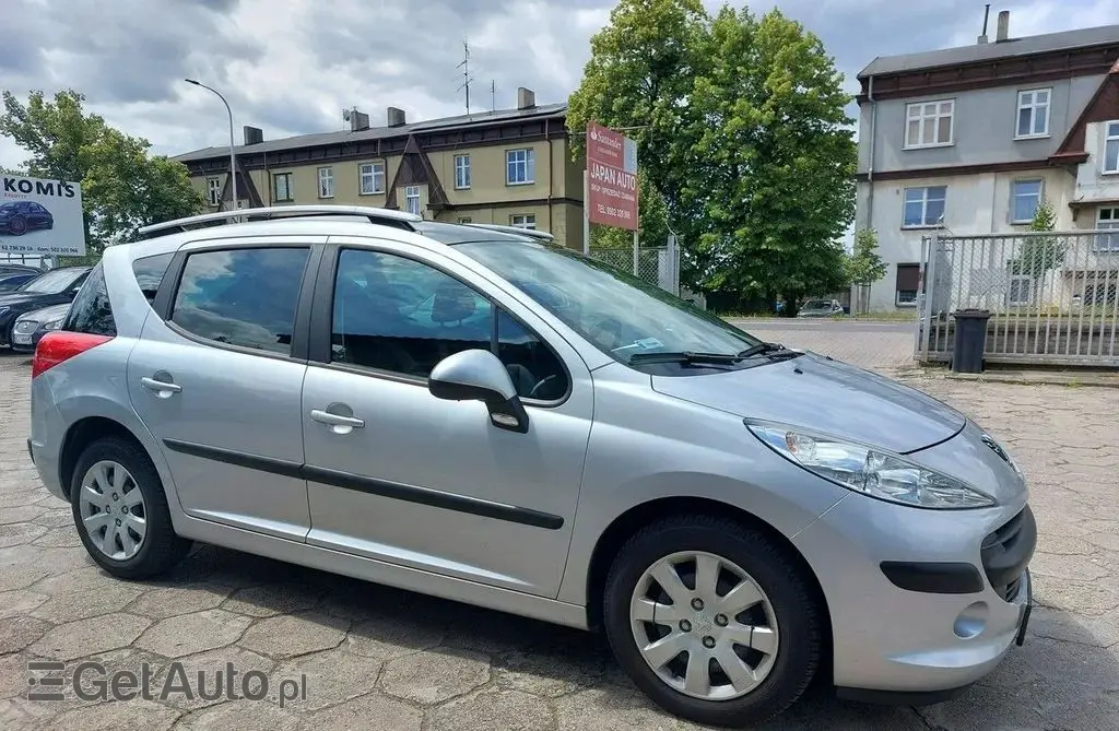 PEUGEOT 207 