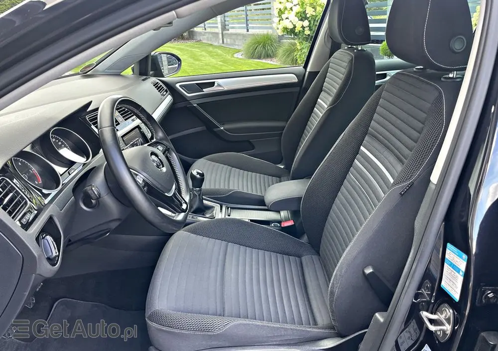 VOLKSWAGEN Golf 2.0 TDI 4Motion BlueMotion Technology Cup