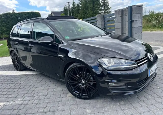 VOLKSWAGEN Golf 2.0 TDI 4Motion BlueMotion Technology Cup