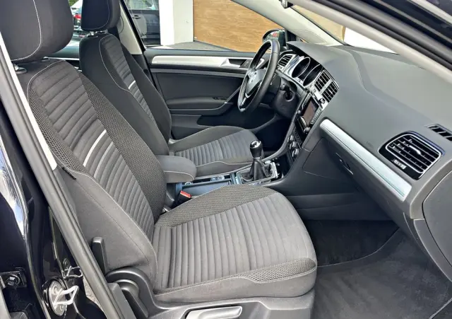 VOLKSWAGEN Golf 2.0 TDI 4Motion BlueMotion Technology Cup