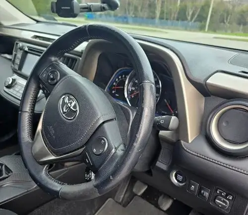TOYOTA Rav 4 
