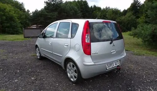 MITSUBISHI Colt 