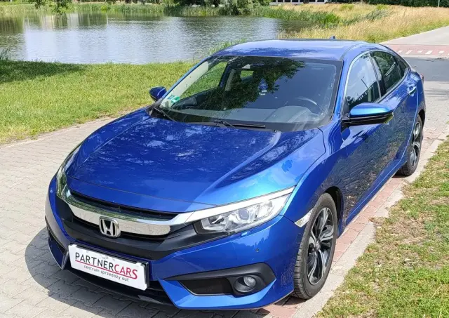HONDA Civic 1.5 T Prestige (Navi)