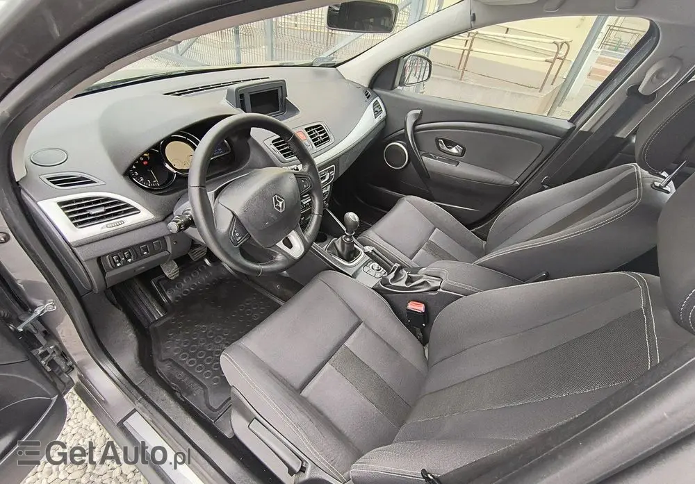 RENAULT Megane 1.4 16V TCE Privilege