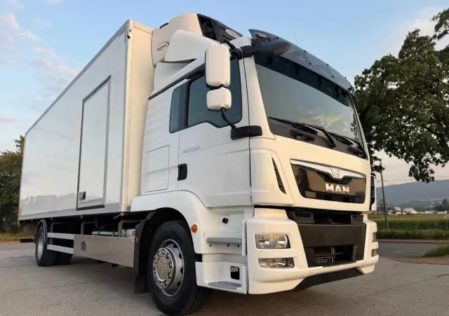 MAN TGM18.290 4x2 ACC/ CHłODNIA Z WINDĄ /CARRIER 850MT /SYPIALKA / EURO6/ASO 