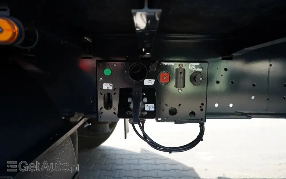 WIELTON FIRANKA / STANDARD / OŚ PODNOSZONA / DACH PODNOSZONY / SAF 