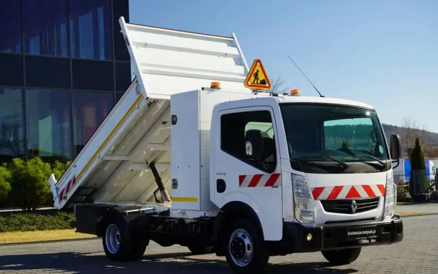 RENAULT MAXITY  DTI 130 / WYWROTKA TYLNOZSYPOWA 3,2 M / BLIŹNIAK / MANUAL / 3 MIEJSCA / SPROWADZONY 