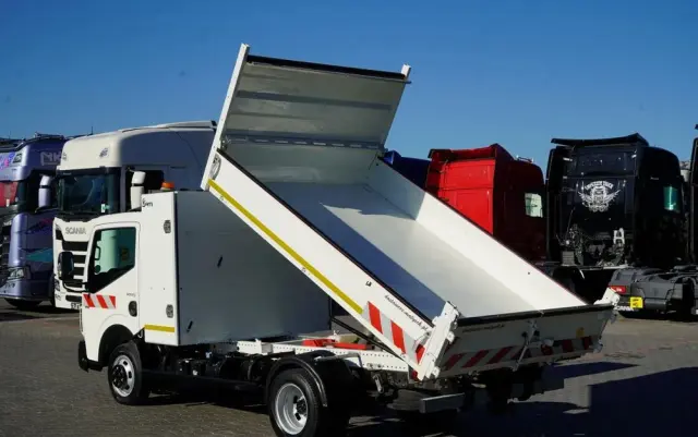 RENAULT MAXITY  DTI 130 / WYWROTKA TYLNOZSYPOWA 3,2 M / BLIŹNIAK / MANUAL / 3 MIEJSCA / SPROWADZONY 