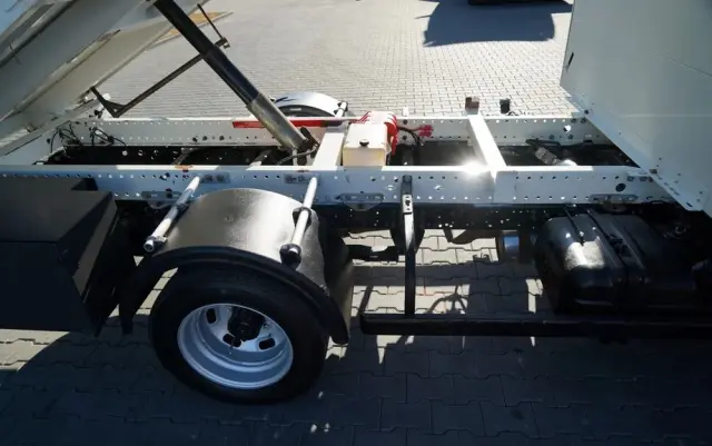 RENAULT MAXITY  DTI 130 / WYWROTKA TYLNOZSYPOWA 3,2 M / BLIŹNIAK / MANUAL / 3 MIEJSCA / SPROWADZONY 