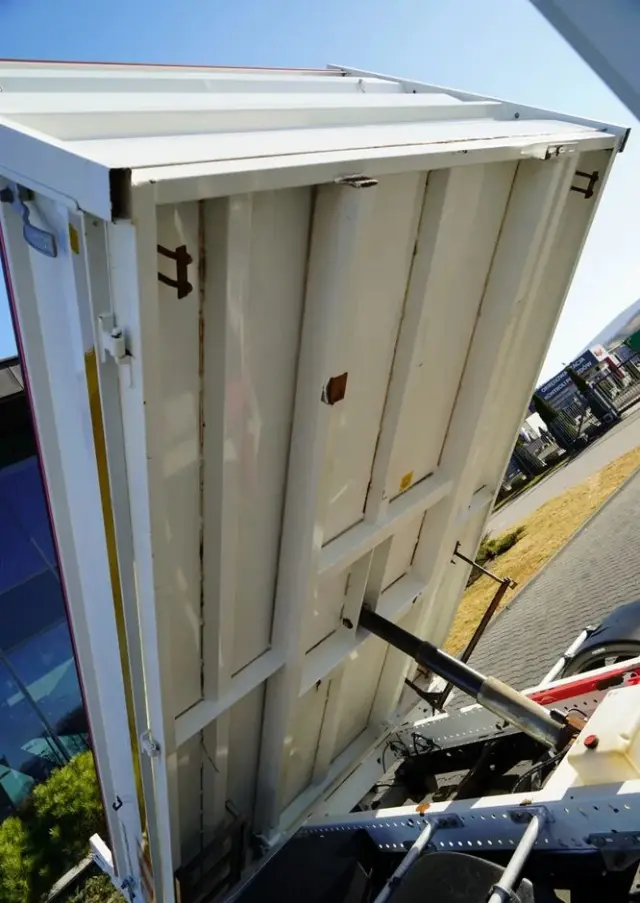 RENAULT MAXITY  DTI 130 / WYWROTKA TYLNOZSYPOWA 3,2 M / BLIŹNIAK / MANUAL / 3 MIEJSCA / SPROWADZONY 