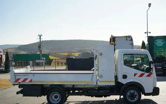 RENAULT MAXITY  DTI 130 / WYWROTKA TYLNOZSYPOWA 3,2 M / BLIŹNIAK / MANUAL / 3 MIEJSCA / SPROWADZONY 