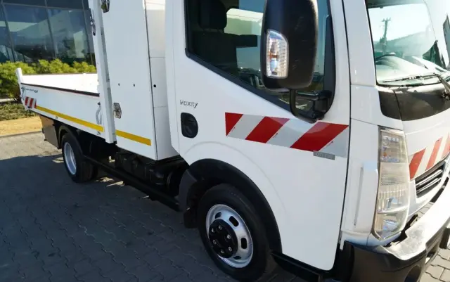 RENAULT MAXITY  DTI 130 / WYWROTKA TYLNOZSYPOWA 3,2 M / BLIŹNIAK / MANUAL / 3 MIEJSCA / SPROWADZONY 