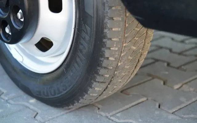 RENAULT MAXITY  DTI 130 / WYWROTKA TYLNOZSYPOWA 3,2 M / BLIŹNIAK / MANUAL / 3 MIEJSCA / SPROWADZONY 