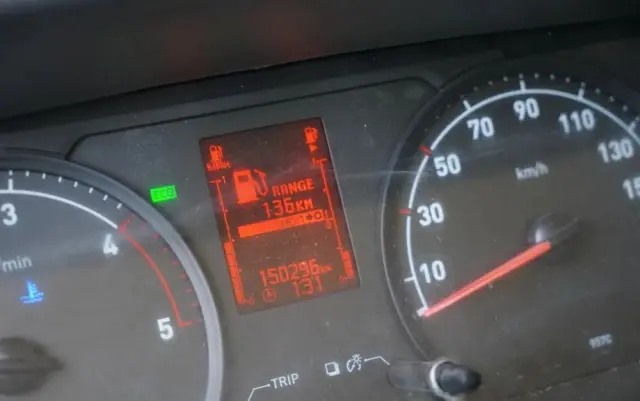 RENAULT MAXITY  DTI 130 / WYWROTKA TYLNOZSYPOWA 3,2 M / BLIŹNIAK / MANUAL / 3 MIEJSCA / SPROWADZONY 