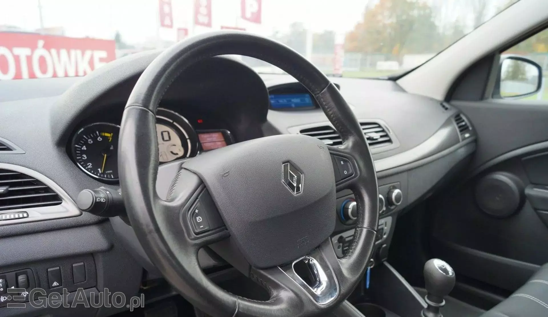 RENAULT Megane 