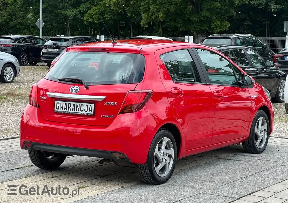 TOYOTA Yaris 