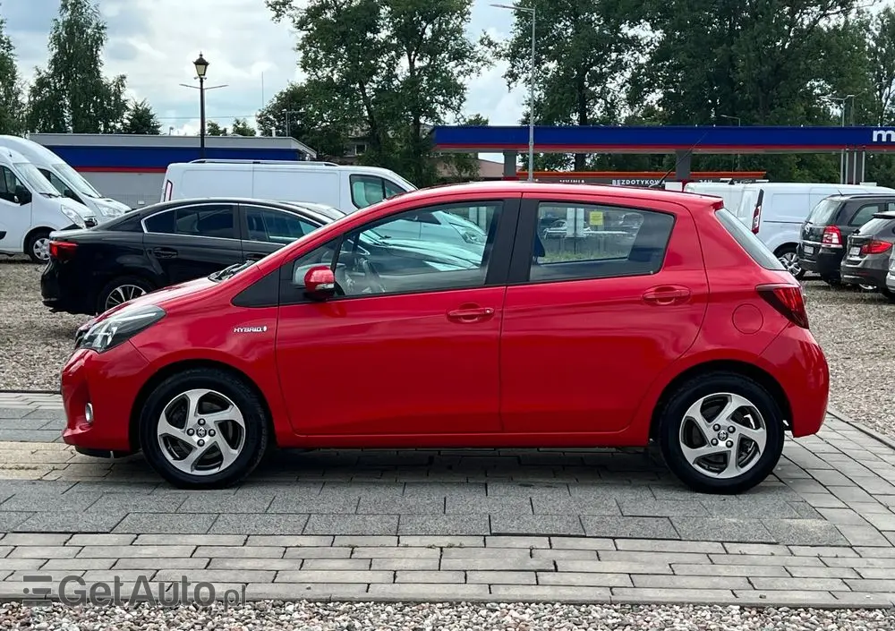 TOYOTA Yaris 