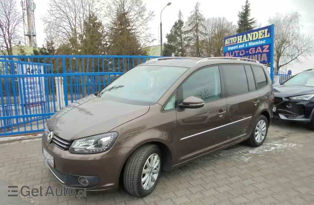 VOLKSWAGEN Touran 