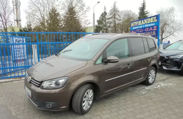VOLKSWAGEN Touran 