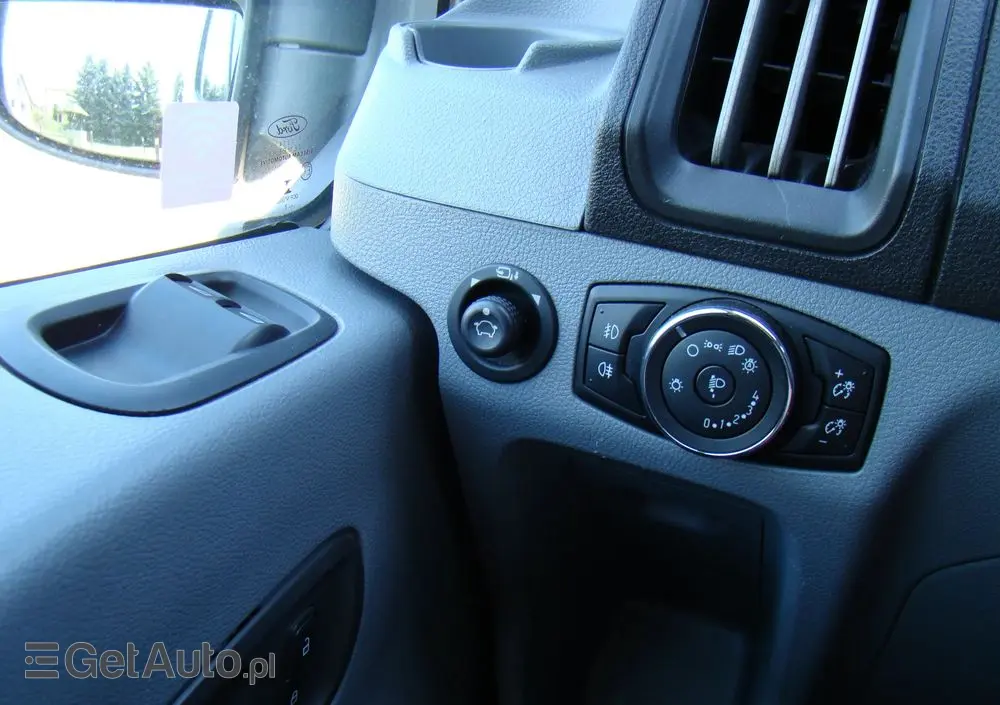 FORD Transit L2H2 VA Autm Limited