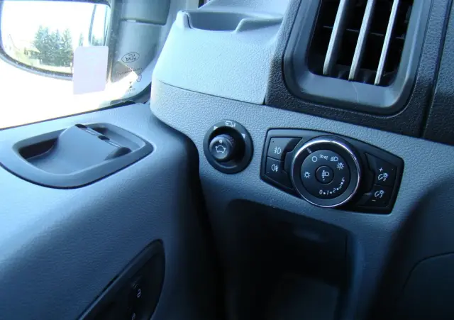 FORD Transit L2H2 VA Autm Limited
