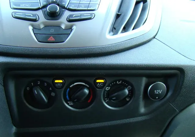 FORD Transit L2H2 VA Autm Limited