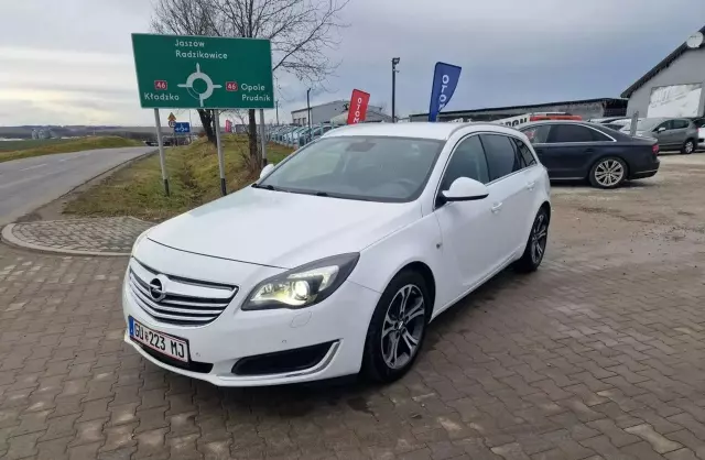 OPEL Insignia 