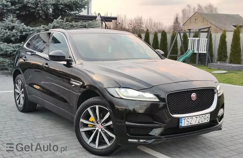 JAGUAR F-Pace 