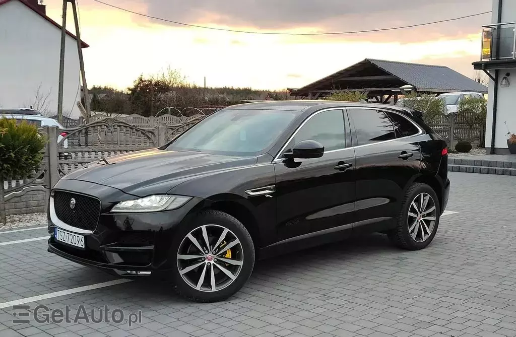 JAGUAR F-Pace 