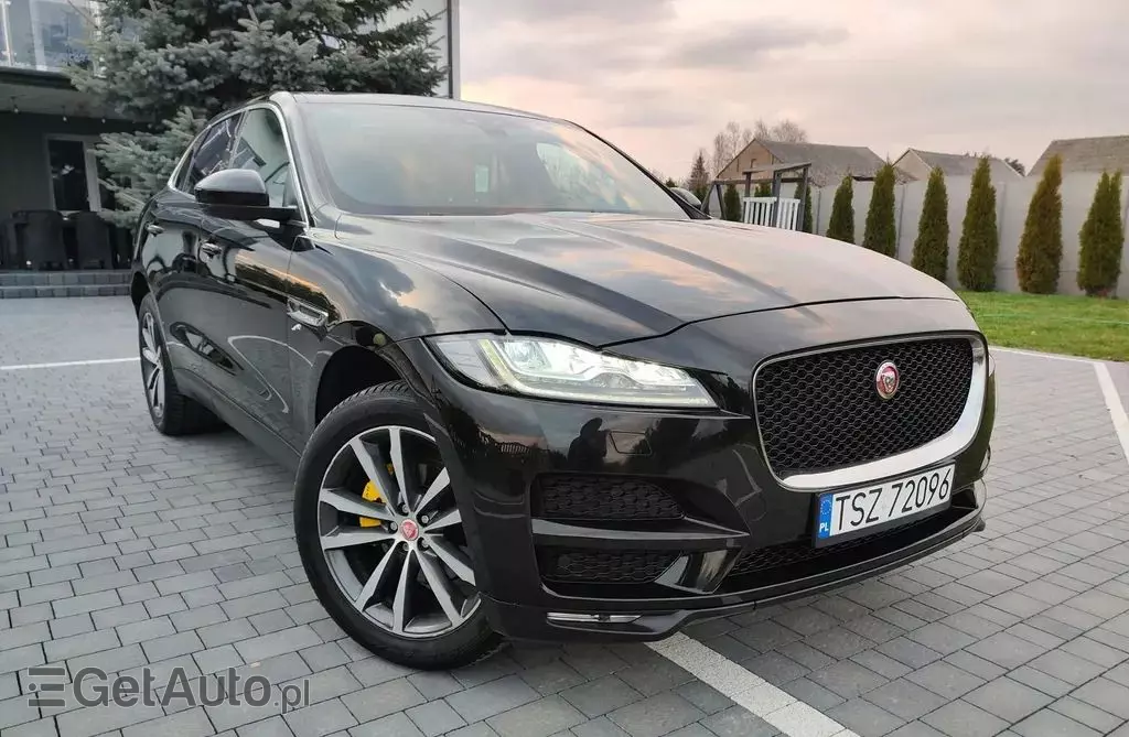 JAGUAR F-Pace 