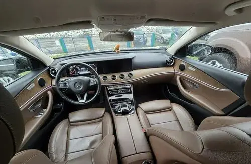 MERCEDES-BENZ Klasa E 