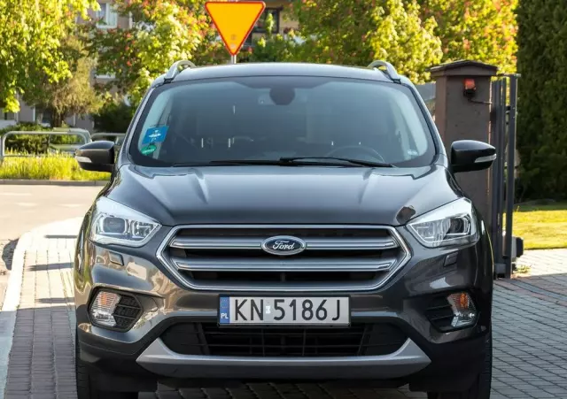 FORD Kuga 2.0 TDCi 4x4 Individual