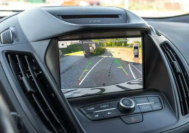 FORD Kuga 2.0 TDCi 4x4 Individual